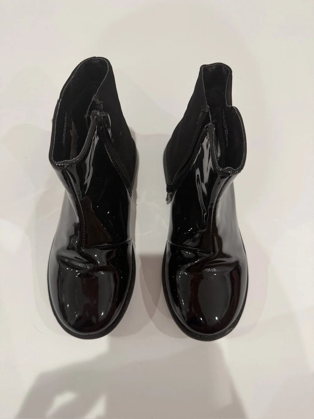 Girls Black Patent Leather-Look Ankle Boots with Pearl Buttons Side Zip